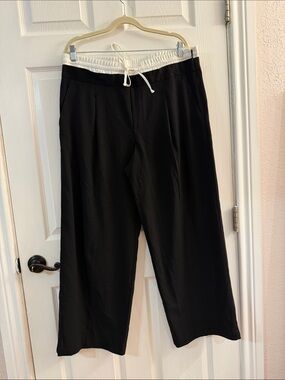 GAP Black Wide-Leg Drawstring Waist Pants with White Waistband